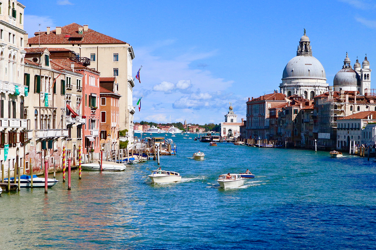 ベネチア 水上の新しい交通ルールの試み Itamani イタリア語学習の手引き